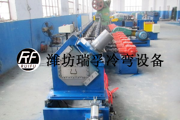 貨架型材設(shè)備