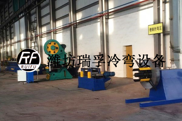 光伏支架設備
