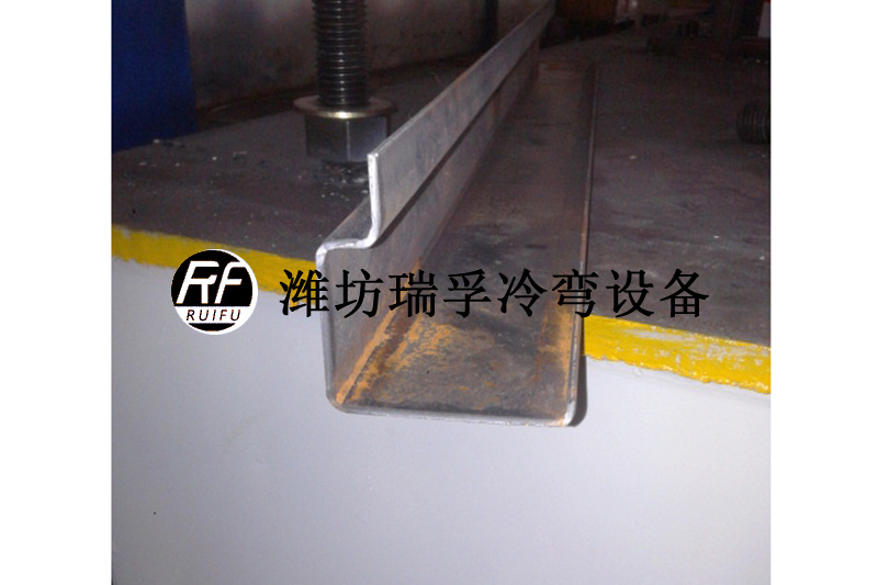 汽車型材設備 (1).jpg