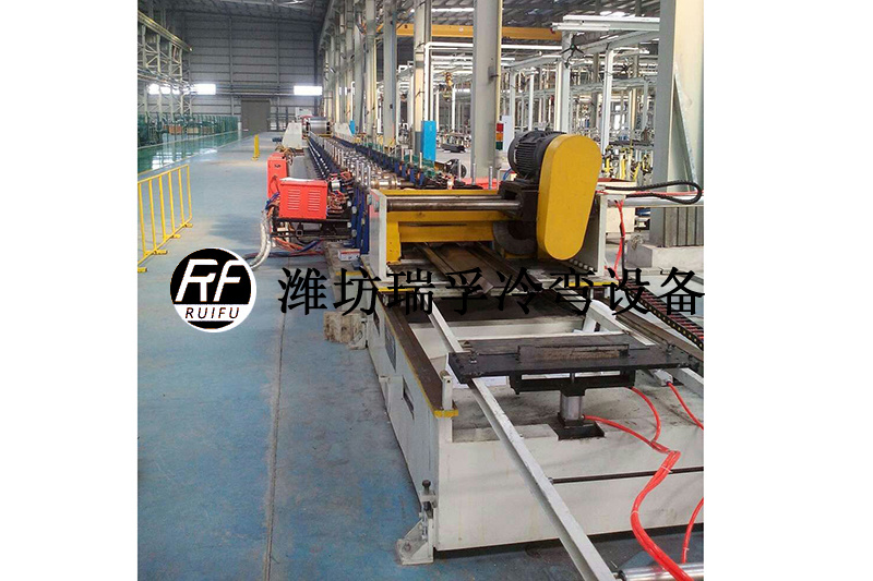 車廂板成型設(shè)備 (4).jpg