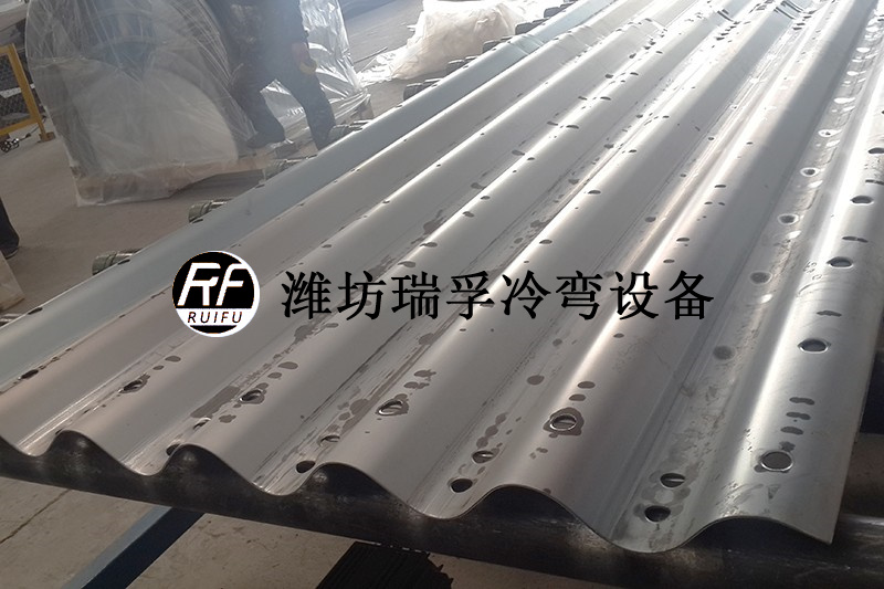 波紋板成型設備  (6).jpg