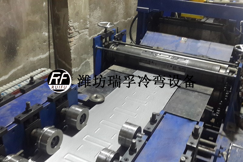 電纜橋架設備-輥壓環(huán)形筋