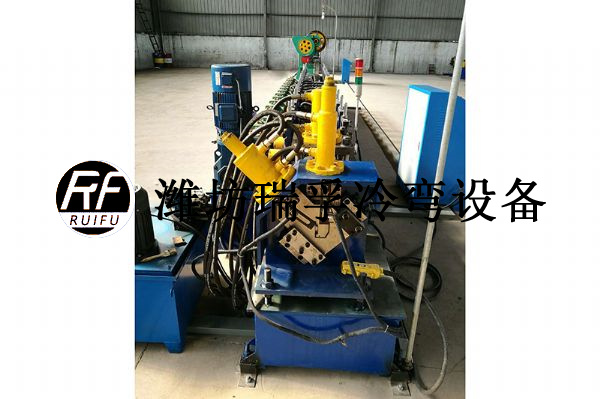 光熱發(fā)電型材設(shè)備