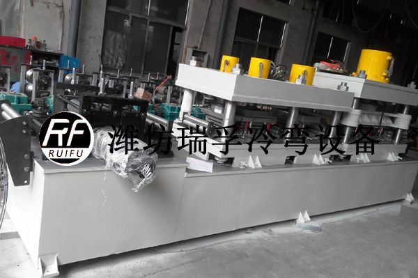 汽車型材設備