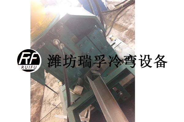 汽車型材設備