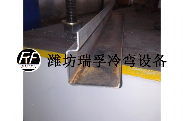 汽車型材設備