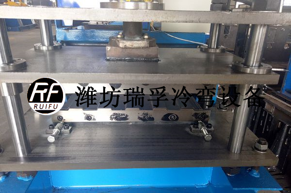 節(jié)能橋架設(shè)備- 五波型